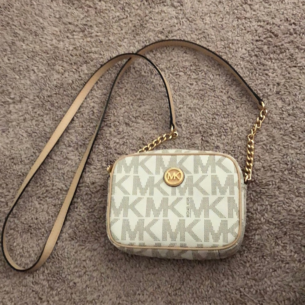 Michael kors cross body bag